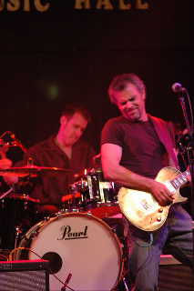robertfarrell-20050805_barrymores01